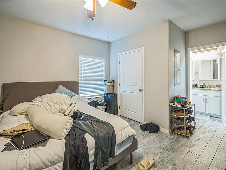3610 N Tampa St — Photo 23