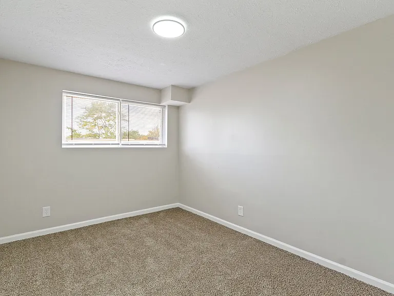The Vistas Apartment Homes — Photo 29
