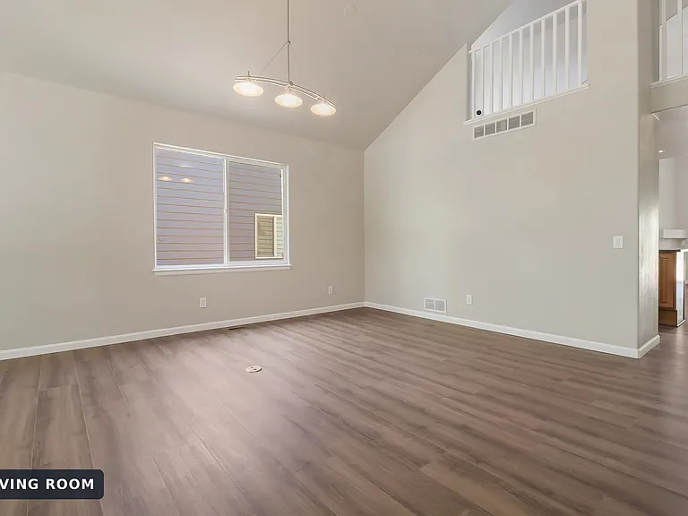 4007 S Sable Cir — Photo 2