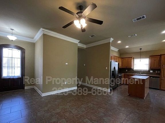 2nd image of 3131 Nicholson Lake Dr