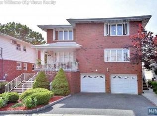 259 13th St #2, Palisades Park, NJ 07650