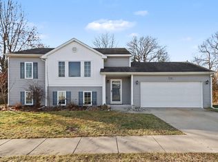 10108 Castle Creek Cir, Galesburg, MI 49053