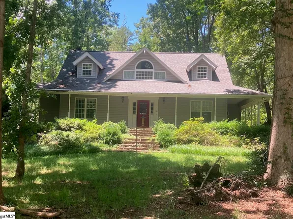 110 Manor Ct, Central, SC 29630