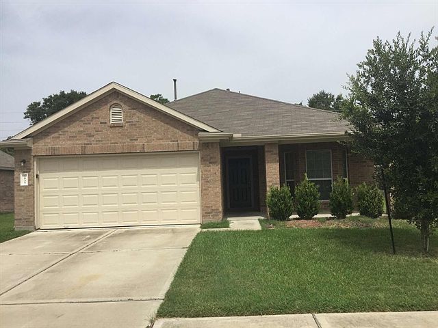 1st image of 3935 Hawthorn Glen Ct