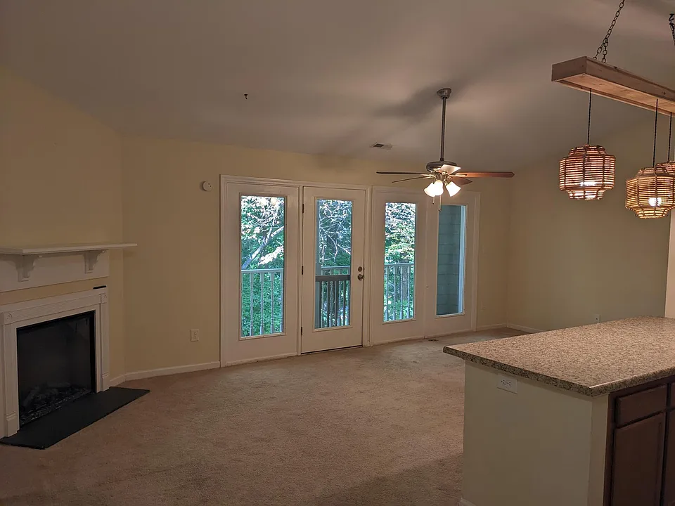 1341 Park Glen Dr #302