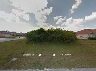 563 SW Leona Dr, Port Saint Lucie, FL 34953