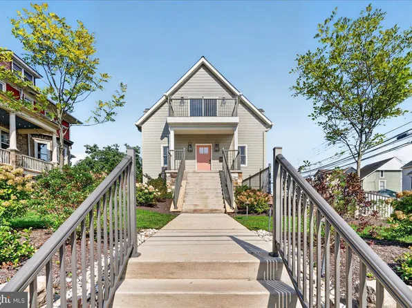 25 N Ridge Ave #A, Ambler, PA 19002