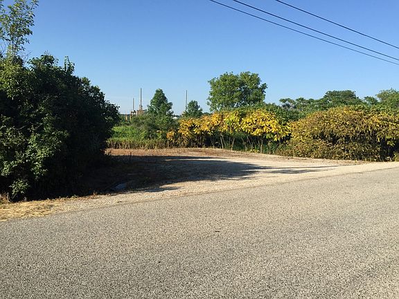 Hillside Road Driveway