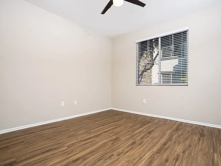 The Grove Apartments — Photo 51