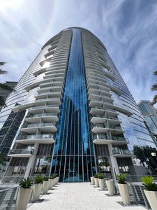 851 NE 1st Ave Unit 304, Miami, FL, 33132