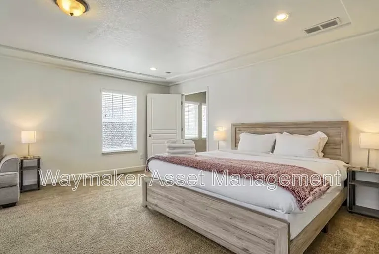 10904 Cascading Spring Cir — Photo 10