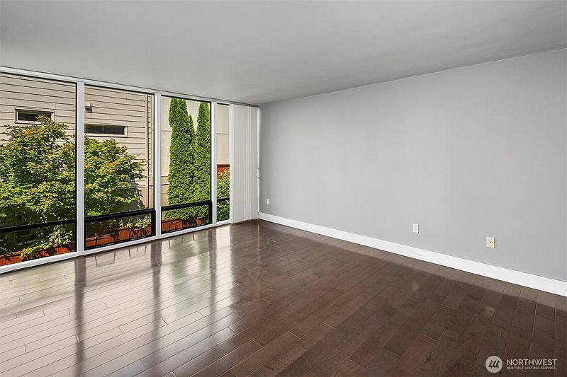 4th image of 4561 Lake Washington Boulevard NE #201