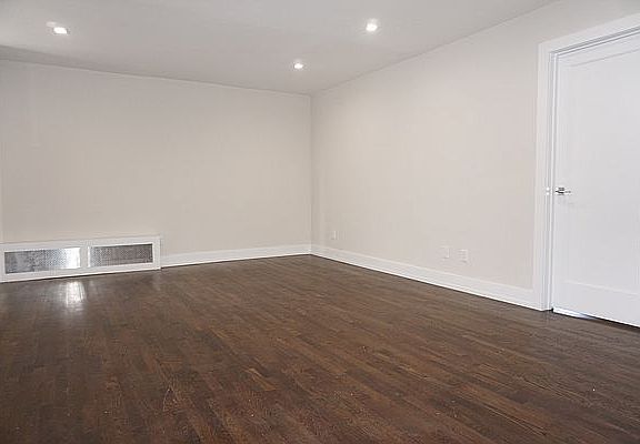 4th image of 350 Sterling St #216