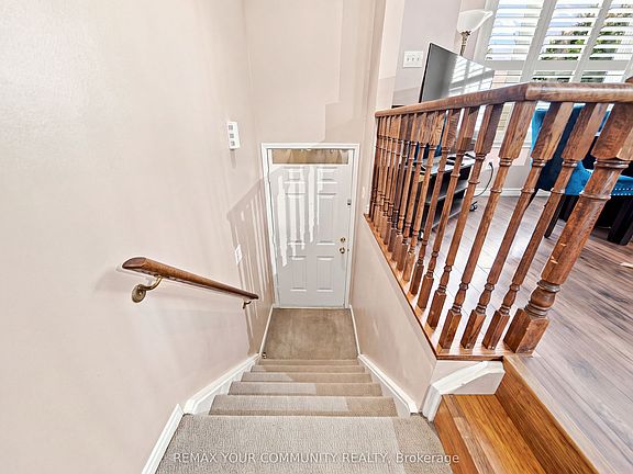 3rd image of 4975 Southampton Dr #261