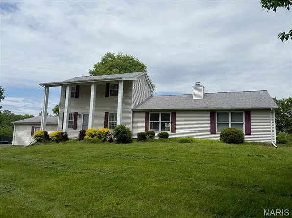 1320 Ridge Rd, Ballwin, MO 63021