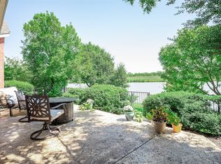 8802 Lakewood Dr, Irving, TX 75063