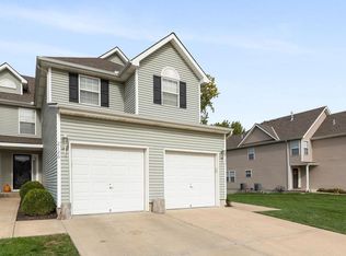 2126 SW Rambling Vine Rd, Lees Summit, MO 64082