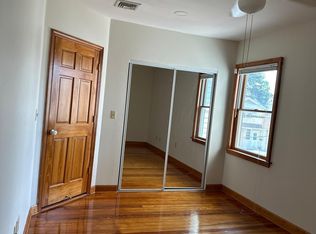 39 Ling St, Fords, NJ 08863