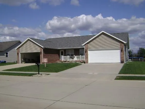 308 Jillian Dr, New Baden, IL 62265