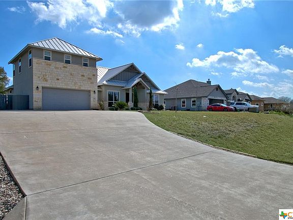 2nd image of 232 River Park Dr