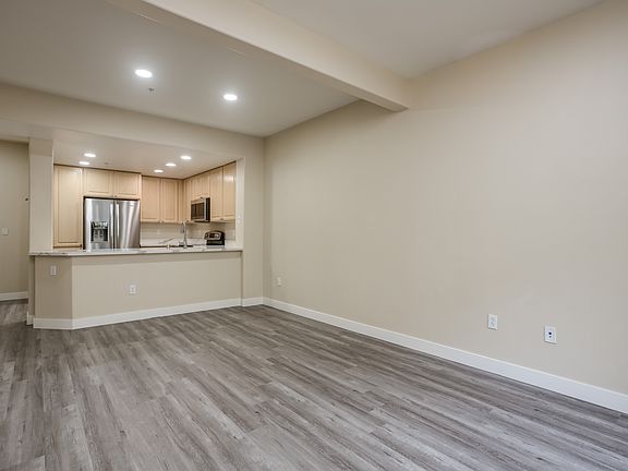 2nd image of 1883 Agnew Rd Unit 248