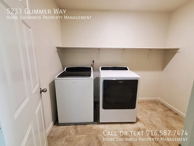 5233 Glimmer Way — Photo 3