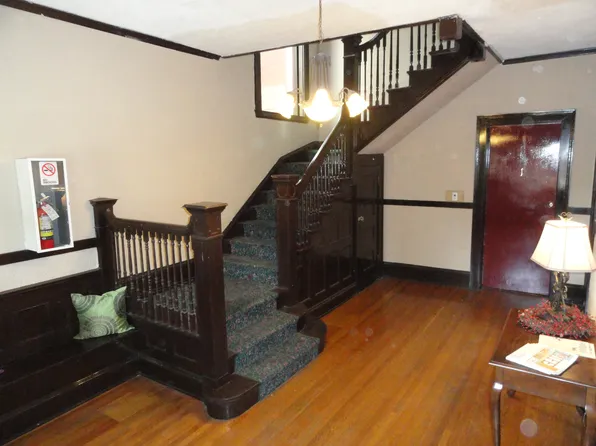 1136 N Logan St APT 5, Denver, CO 80203
