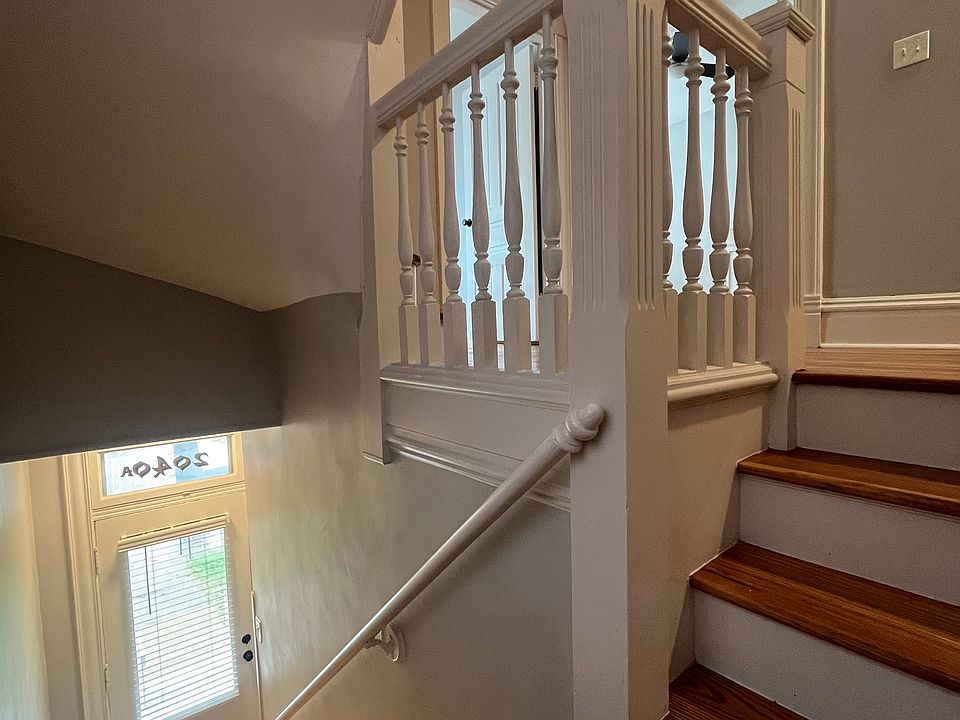Front entry stairs