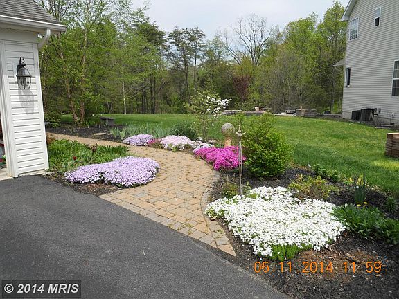 3rd image of 483 Shannon Dr N