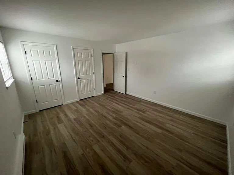 31 Vine Street — Photo 26