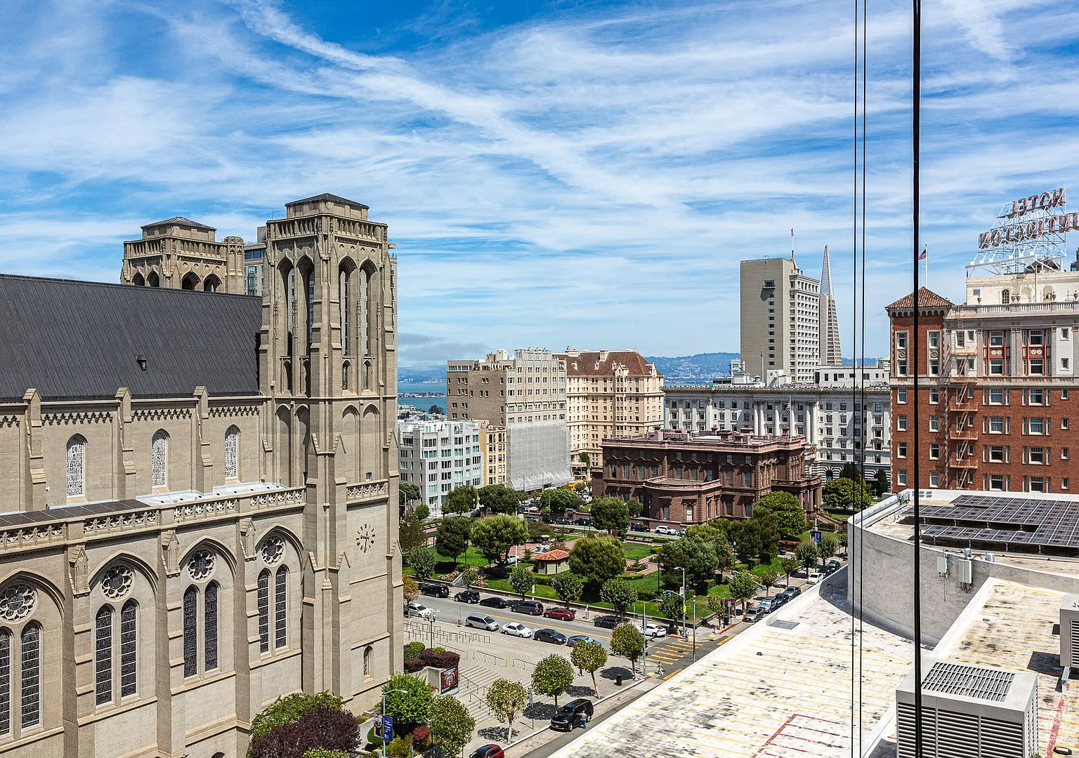 Iconic Gramercy Towers! 2 Story 2br/2.5ba! 1,745sqft! Views! Pool! Fitness! Pet! Parking! Laundry... — Photo 1