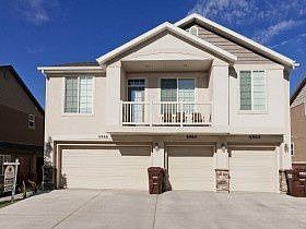 1st image of 6966 Traveler Ln