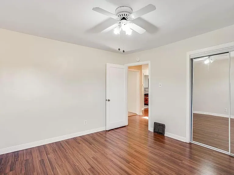 Main bedroom