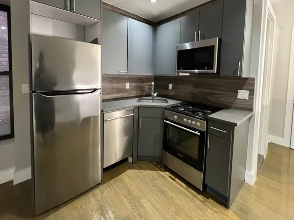 411 East 114th Street image 2 of 7