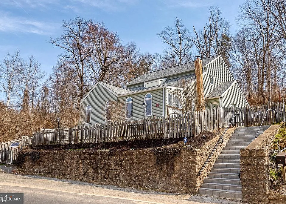 Located right next to Ft. Belvoir!