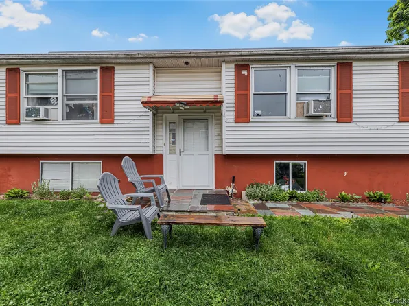 82 Riverdale Avenue, White Plains, NY 10607