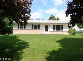 685 Goetz Rd, Fayetteville, PA 17222
