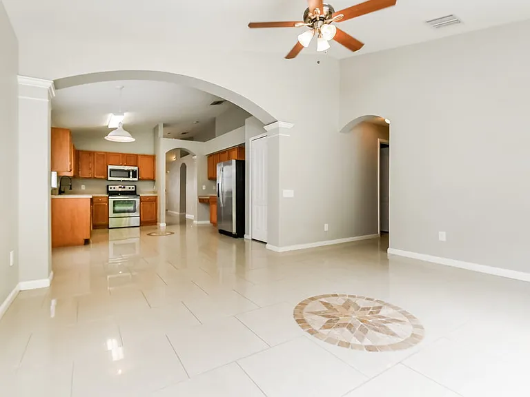 11427 Misty Isle Ln — Photo 6