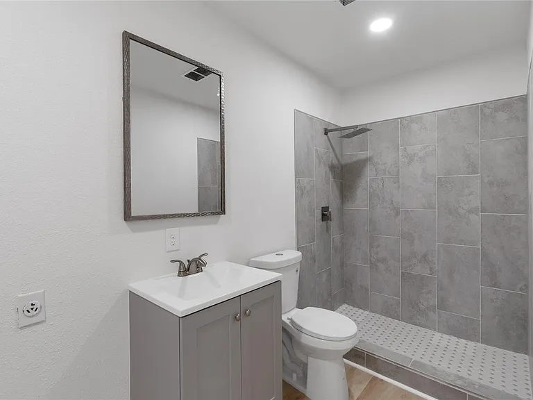 12019 Beth Ln — Photo 36