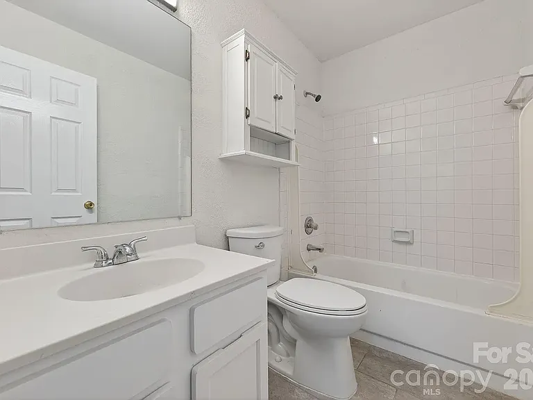 11017 Carmel Crossing Rd — Photo 14