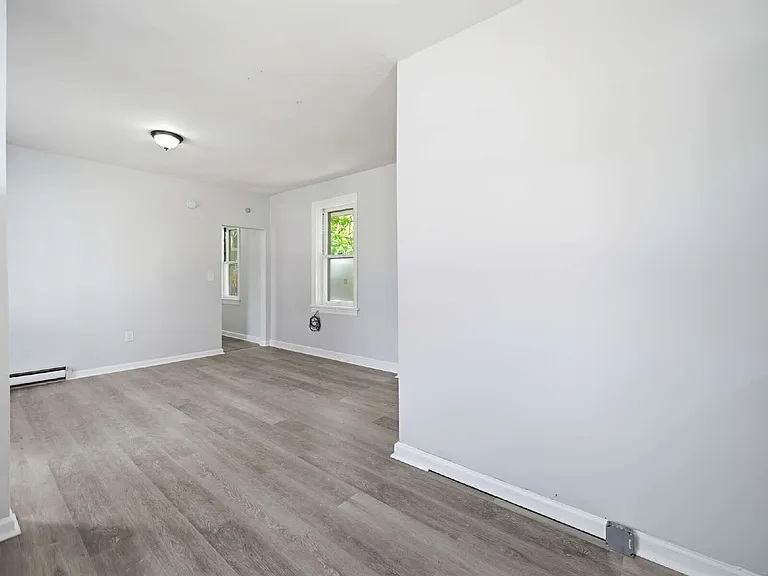 505 W Church St — Photo 30