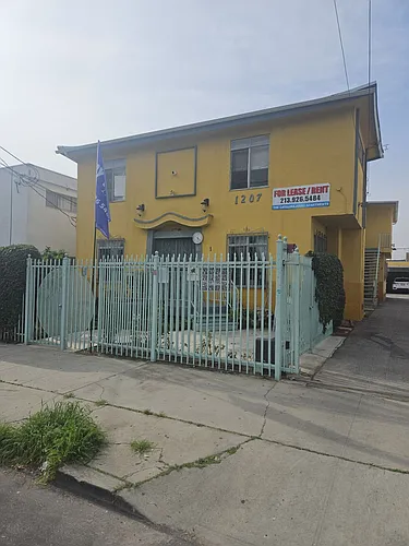 1207 S Catalina St #2 Photo 1