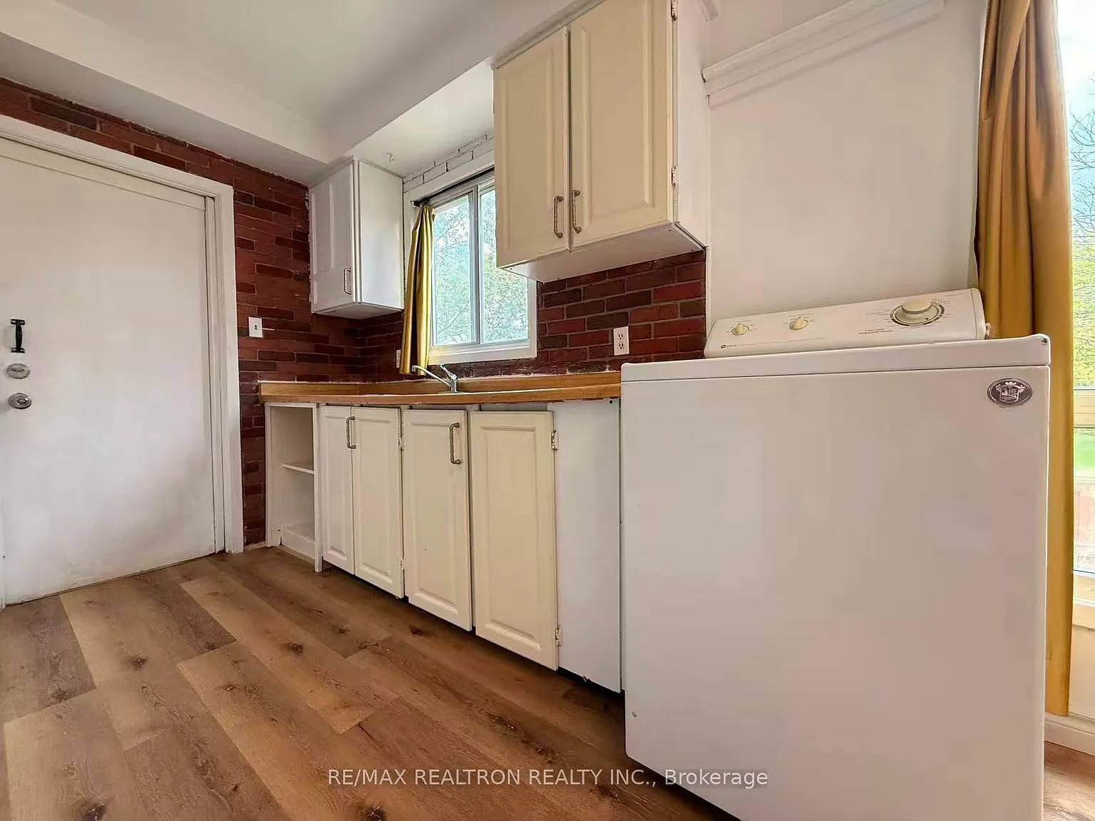 3 bed, $2,580 — Photo 4
