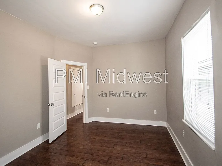 2029 N College Ave #A — Photo 15