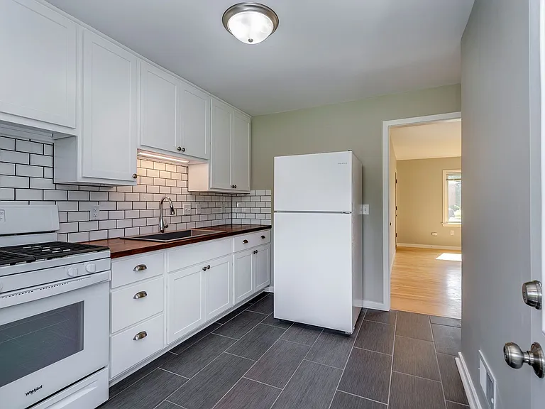 1210 S Midvale Blvd — Photo 22