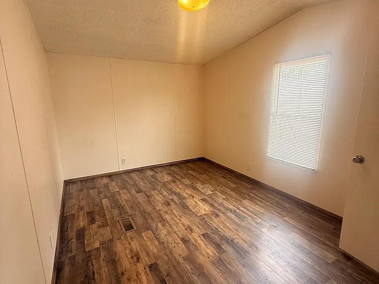 3316 Eastern Ave — Photo 5
