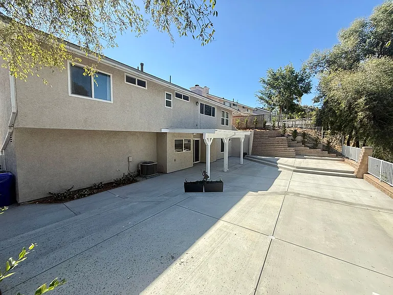 27727 Spandau Dr — Photo 24