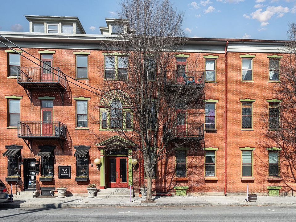1st image of 25 W Pomfret St #20