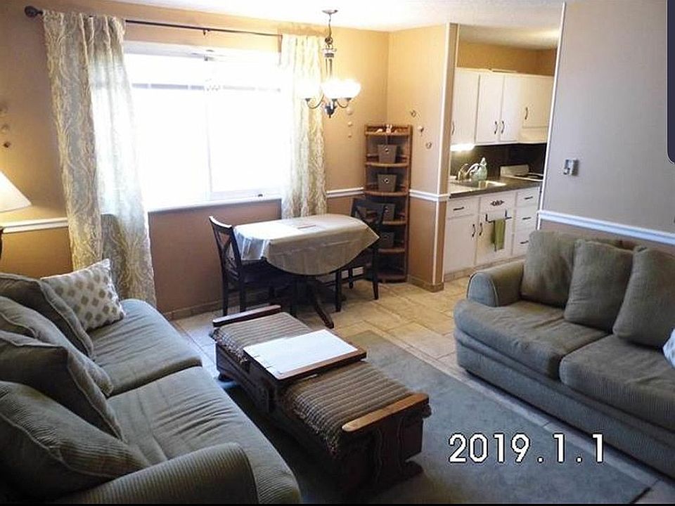 1st image of 819-27 Plymouth Pl #21