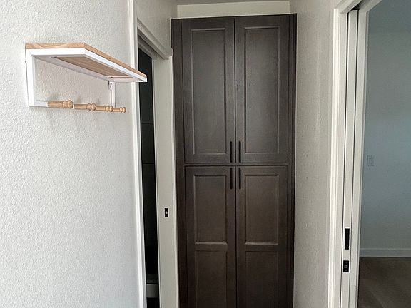 5th image of 538 Bishop Pl #A